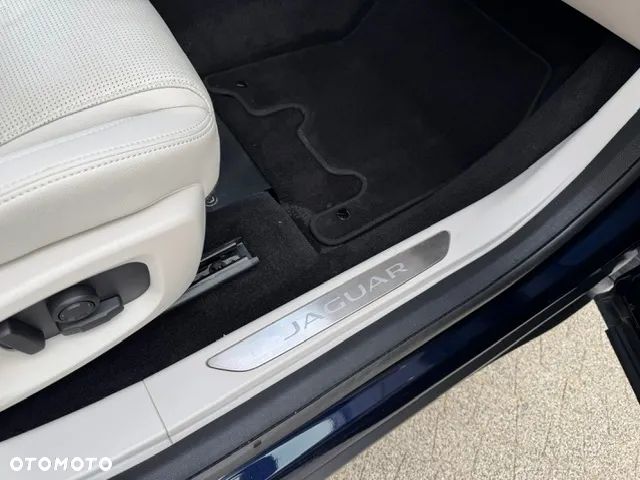 Jaguar I-Pace EV400 AWD SE - 23