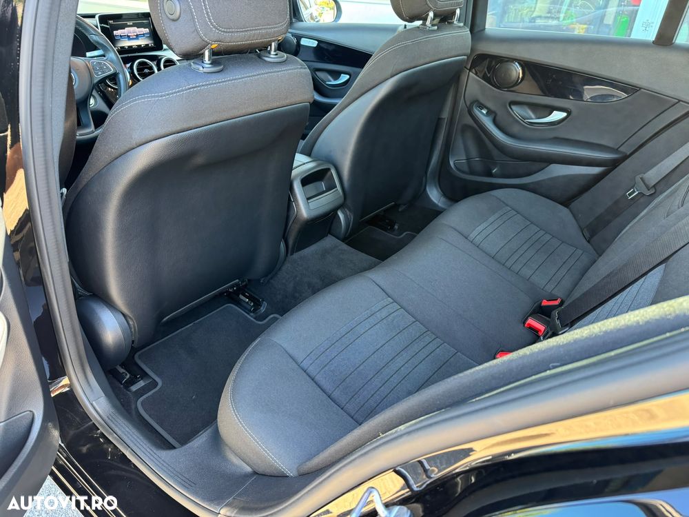 Mercedes-Benz C 250 d 4Matic 9G-TRONIC Edition - 32