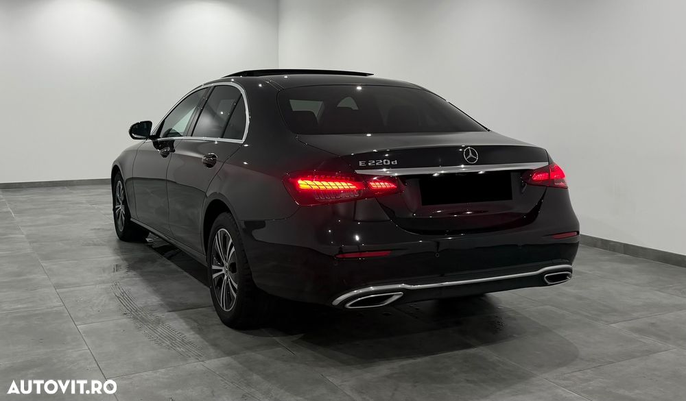 MERCEDES-BENZ E-Class 2022 — imagine 5