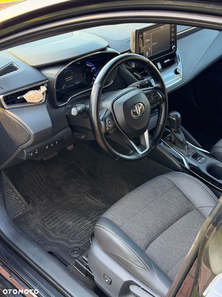 Toyota Corolla - 8