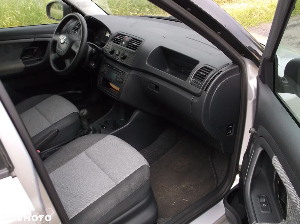 Skoda Fabia 1.2 TSI STYLE EDITION - 10