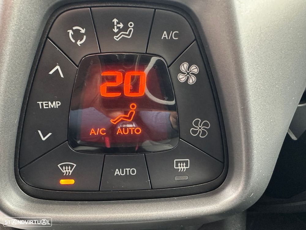 Toyota Aygo 1.0 X-Play+X-Touch - 24