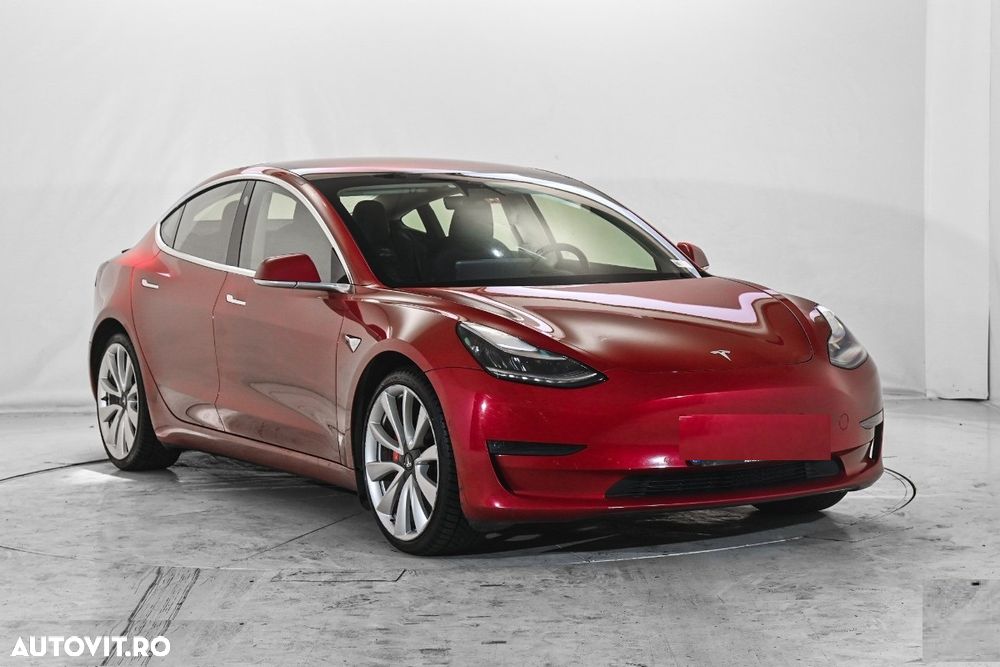 Tesla Model 3 Langstreckenbatterie Allradantrieb Dual Motor Performance - 4