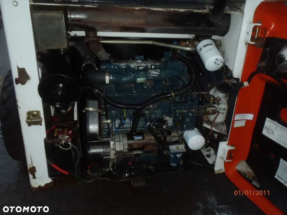 karoseria buda silnik motor ramie siłownik bobcat 763 - 3