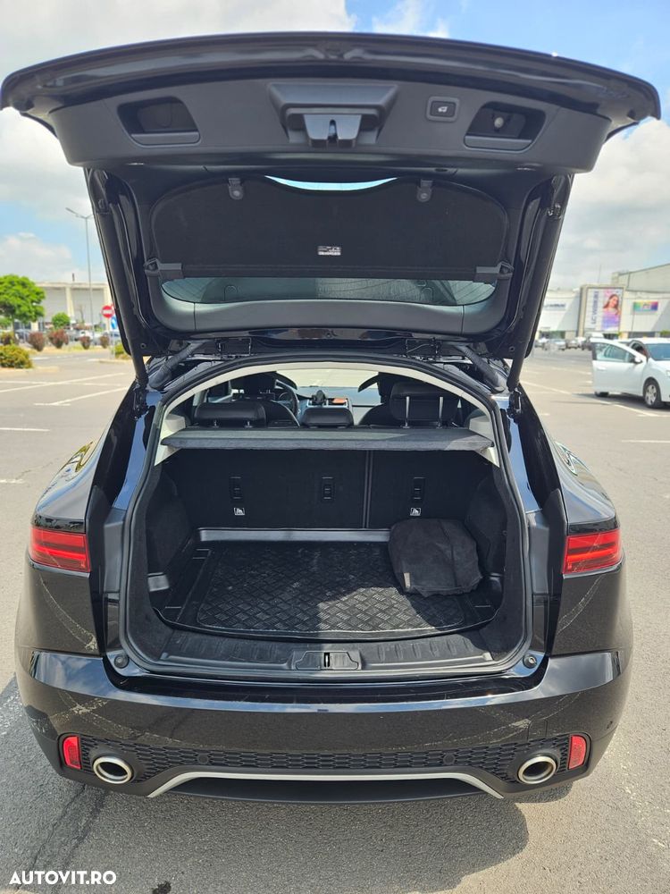 Jaguar E-Pace P200 AWD S - 9