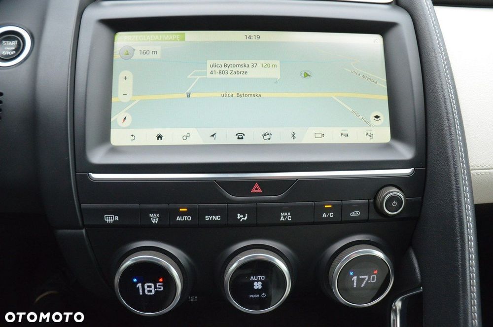 Jaguar E-Pace - 40