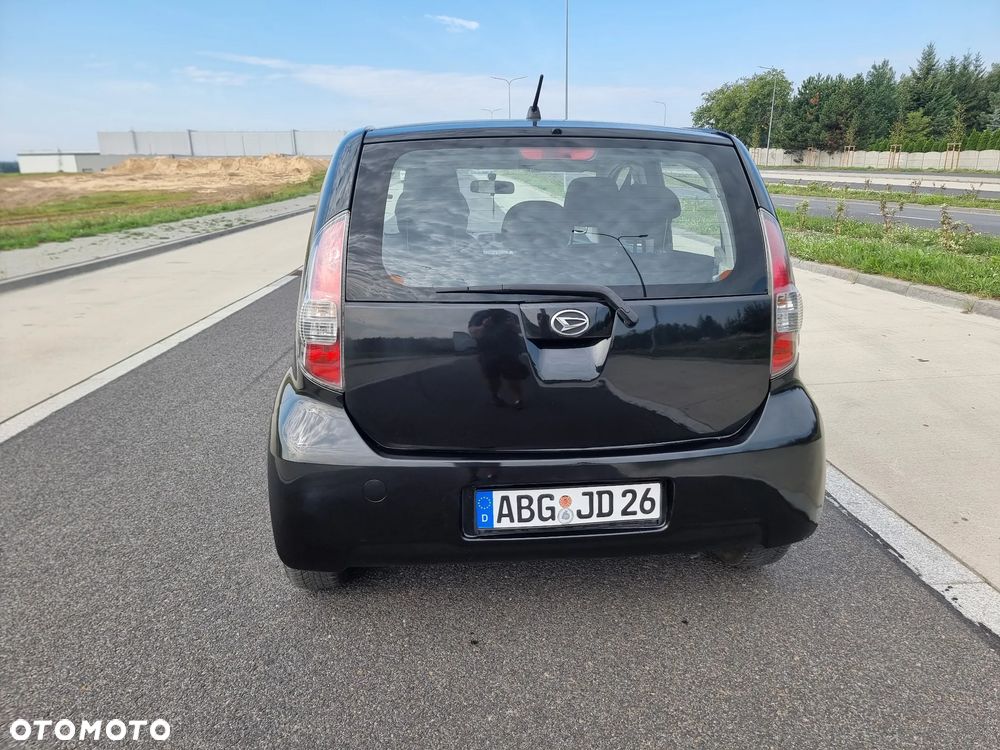 Daihatsu Sirion 1.3 - 8