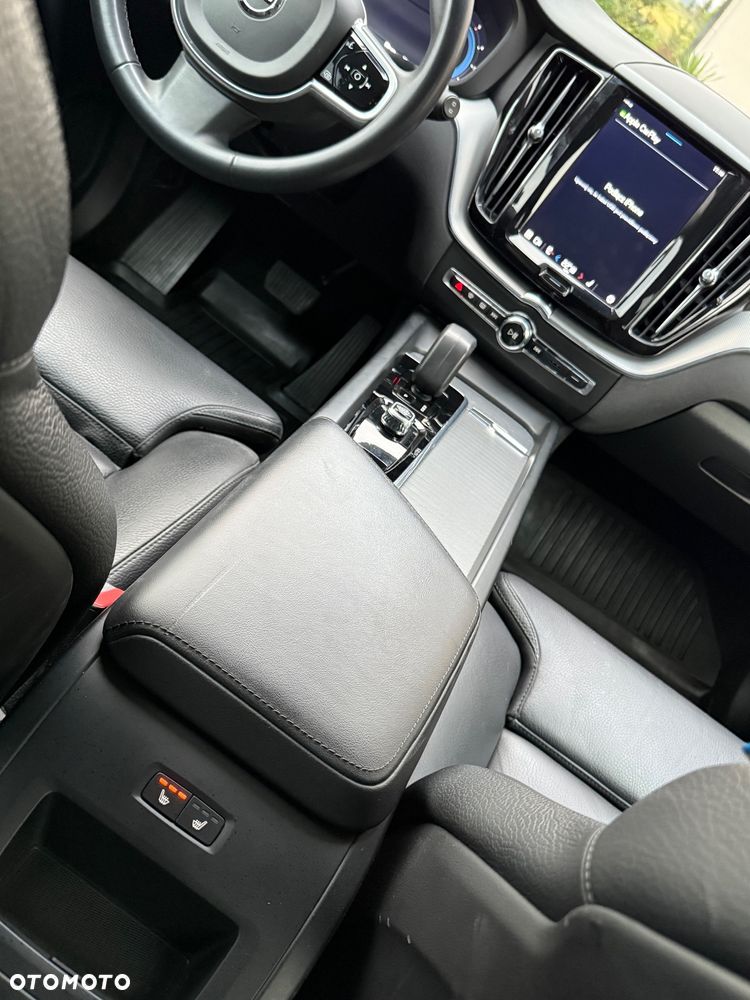 Volvo XC 60 B4 D Geartronic RDesign - 16