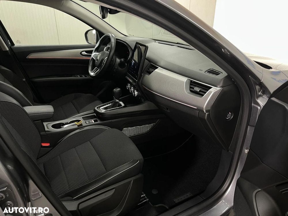 Renault Arkana MHEV 160 EDC Techno - 10