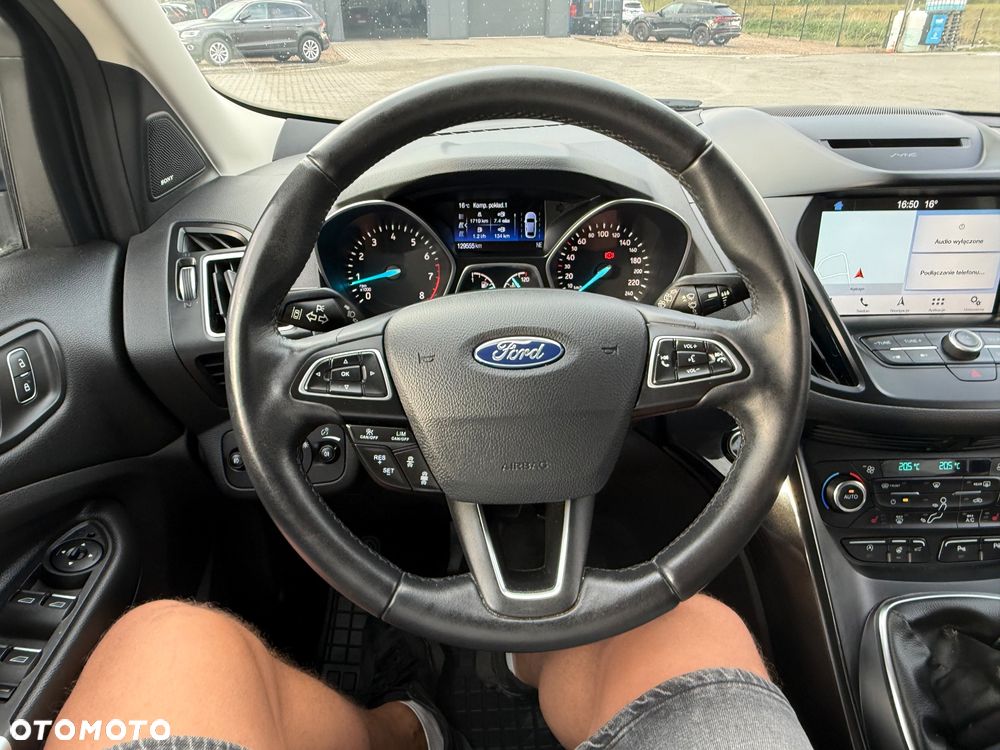 Ford Kuga 1.5 EcoBoost 2x4 Titanium - 23