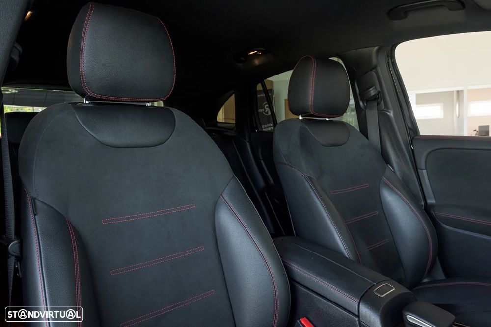 Mercedes-Benz GLA 250 e 8G-DCT AMG Line - 24