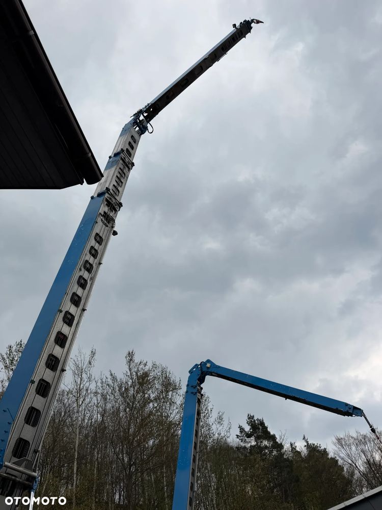 KLAAS 21/31TSP Dźwig Dekarski żuraw zwyżka podnośnik 31m. udźwig 1800kg max. Silnik Yanmar 3cyl. Dźwig Sterowany całkowicie zdalnie z pilota. Do 3,5 tony Transportowanie samochodem osobowym! Podwieszana oś Hydr. Własny Napęd Hydr. na 2 koła w terenie. Maszyna jak Nowa 2,5 tyś mtg. 2013r. Po serwisach Dekra BMWT. Sprowadzona z Norwegii. Nie różni się od nowej z salonu. Pełna Hydraulika w maszynie. Najbogatsza wersja. OKAZJA 230volt. Zero zużycia! - 6