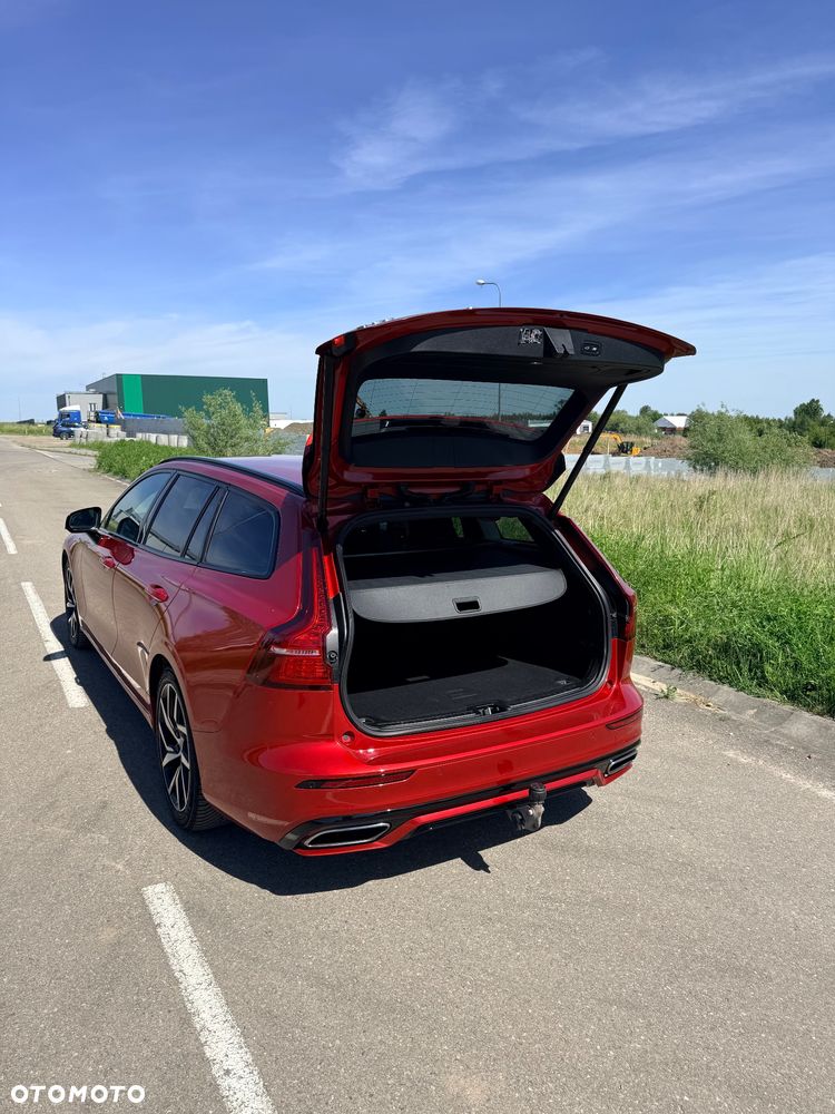 Volvo V60 B4 D R-Design - 16