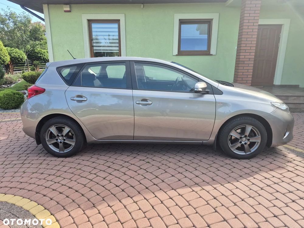 Toyota Auris 1.6 Active - 9