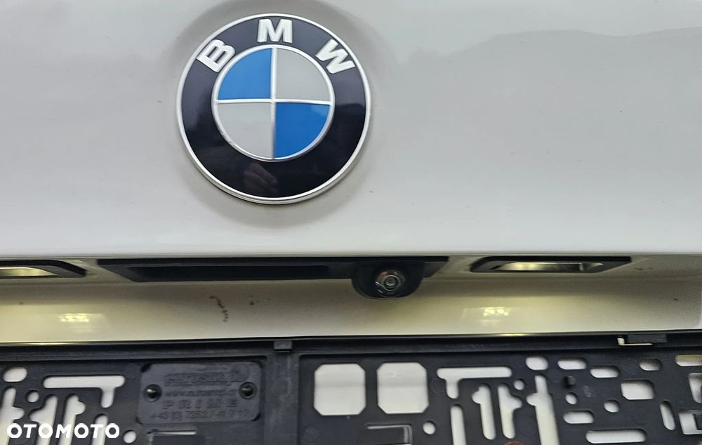 BMW X1 xDrive18d Sport Line - 16