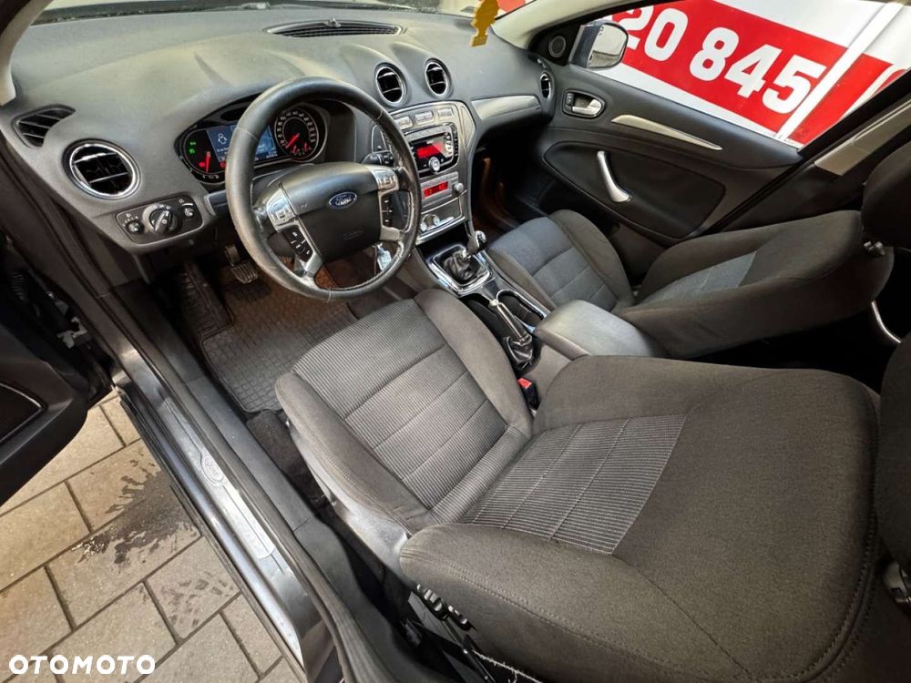 Ford Mondeo - 24