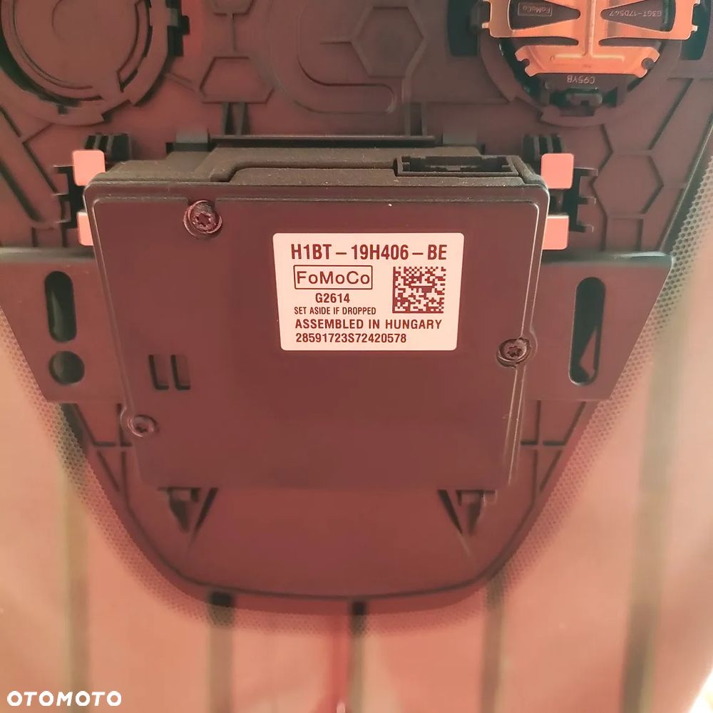 FORD FIESTA MK8  szyba przednia oryginal sensor ,kamera,grzana - 5