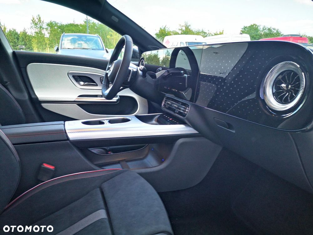 Mercedes-Benz CLA 200 mHEV 8G-DCT - 16
