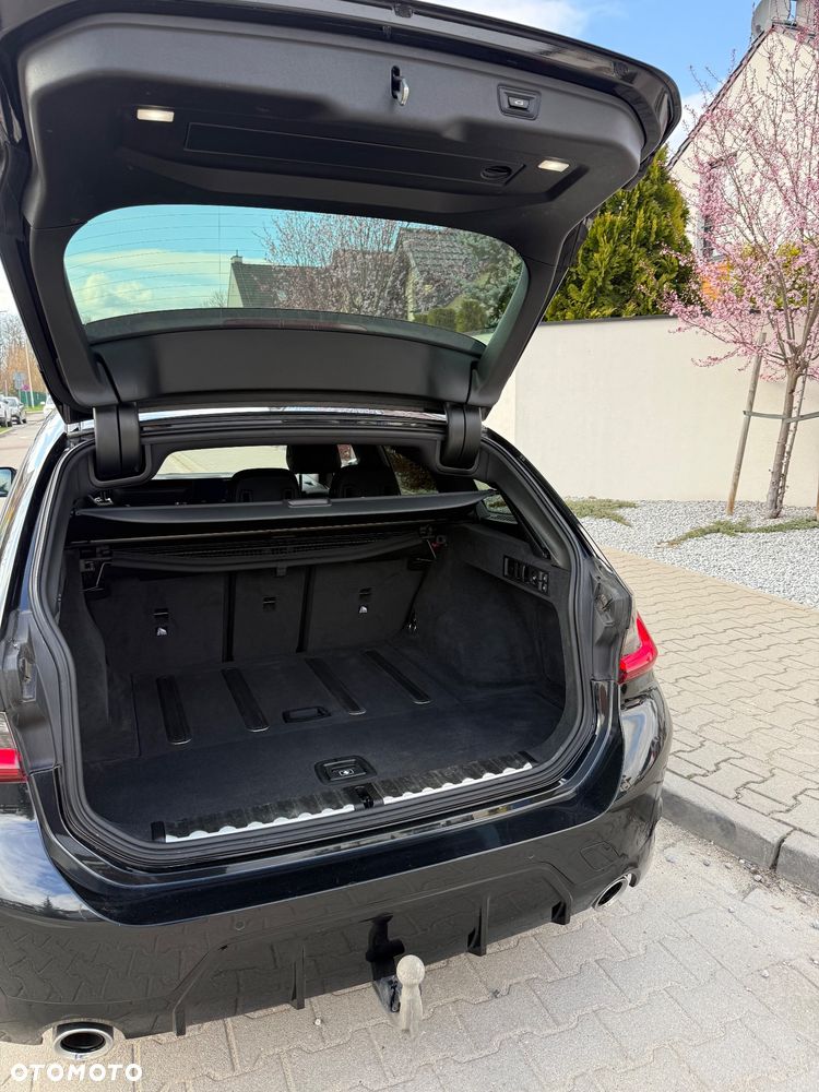 BMW Seria 3 320d xDrive Sport Line - 15