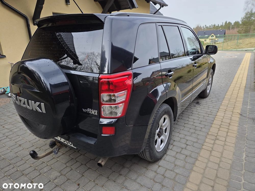 Suzuki Grand Vitara 2.0 Club Family - 5