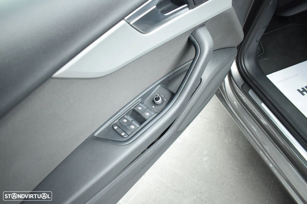 Audi A4 Avant 35 TDI S tronic - 9