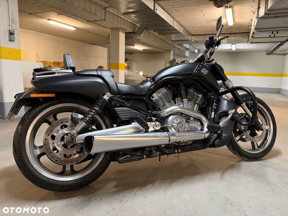Harley-Davidson V-Rod Muscle - 12