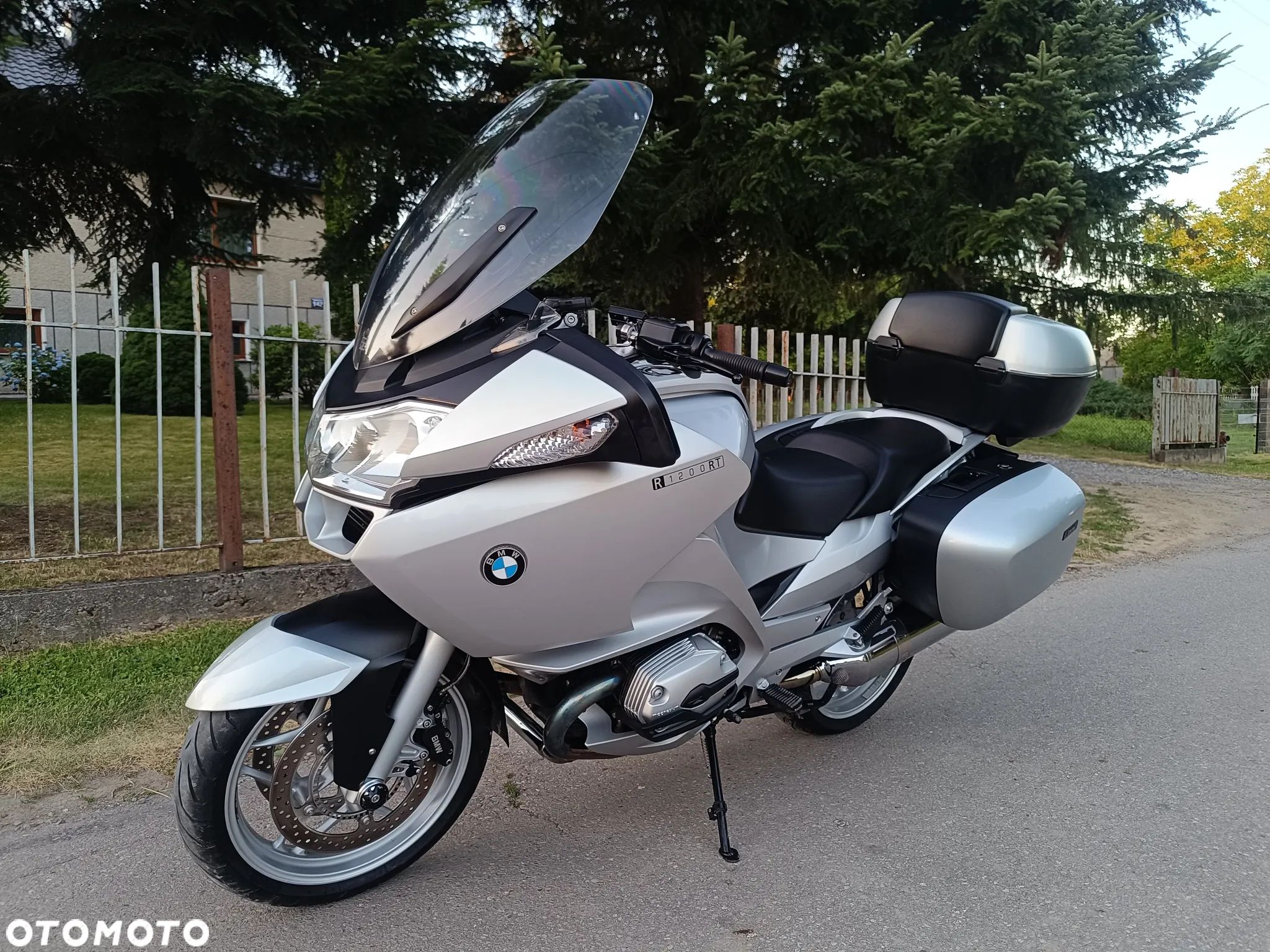 BMW R - 1