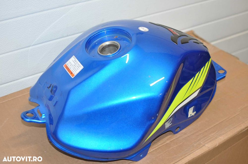 Rezervor Kawasaki Z300 /Suzuki GSXR250 17 - 7