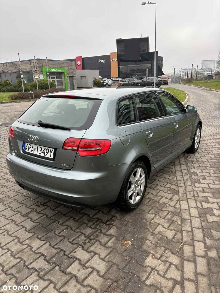 Audi A3 Sportback 1.4 TFSI Ambiente - 5
