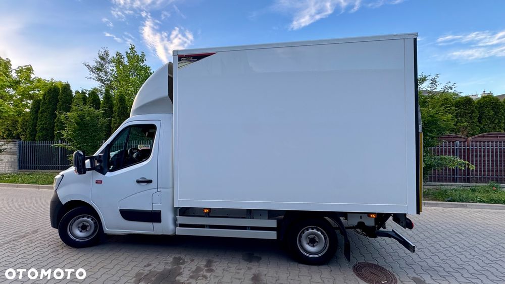 Renault Renault Master kontener Rampa Izoterma najazd WINDA 3 miejsca izolowany budka na rama 6EP 8EP - 38