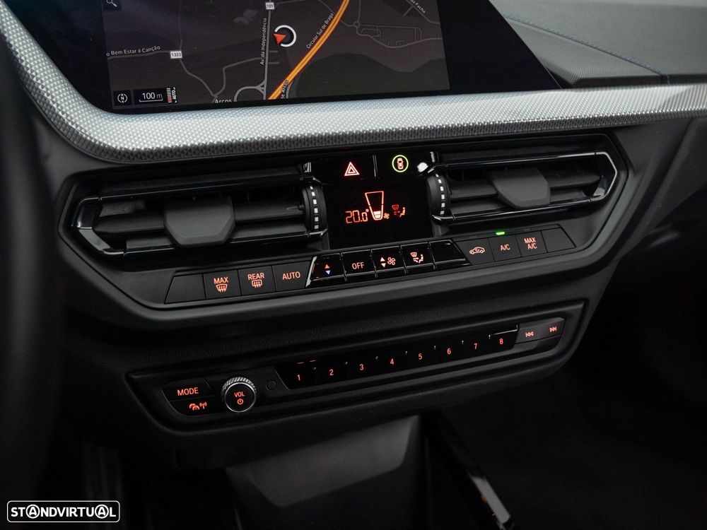 BMW 116 d Pack Desportivo M - 28