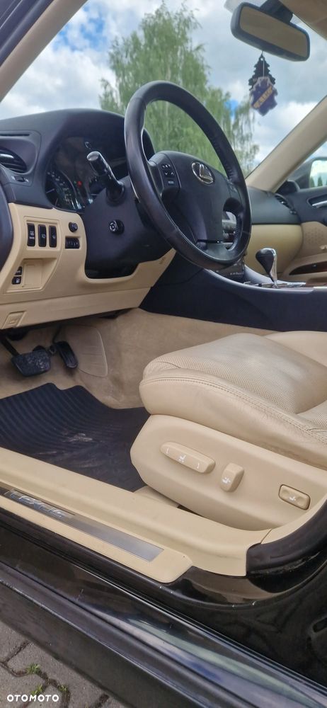Lexus IS 250 Luxury Line - 13