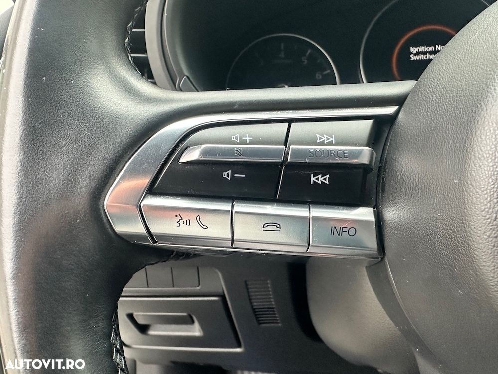 Mazda 3 e-Skyactiv G122 MHEV Exclusive-Line - 12