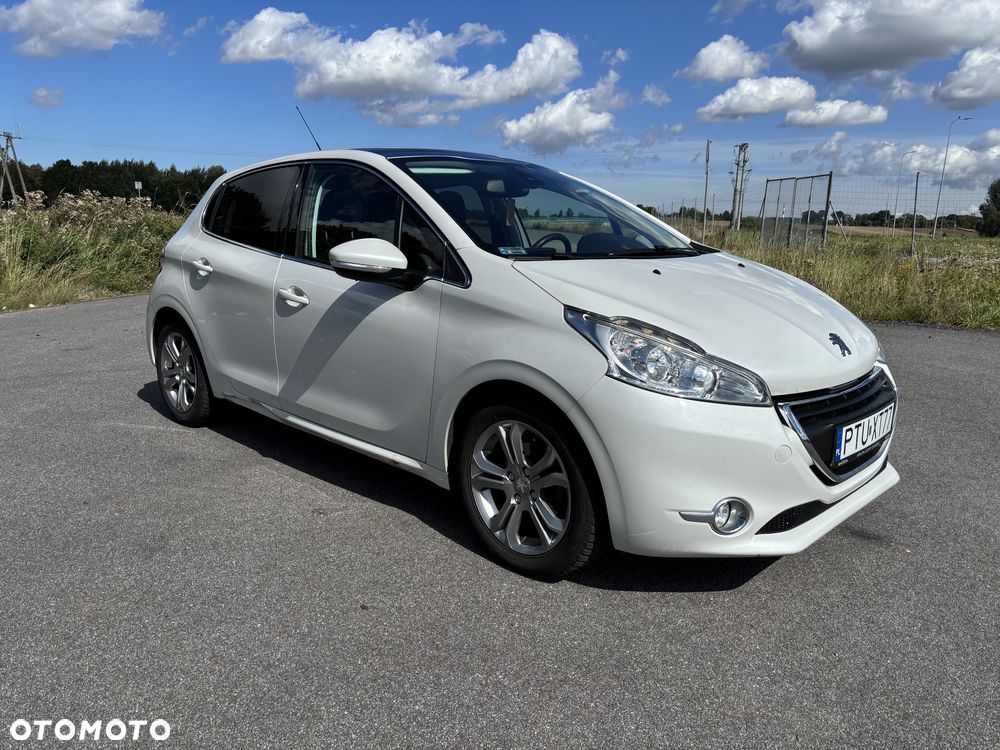 Peugeot 208 1.2 PureTech Allure - 23