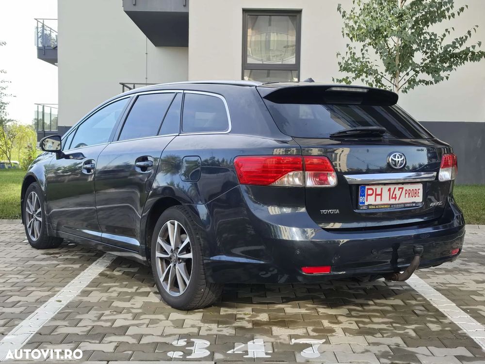 Toyota Avensis - 4