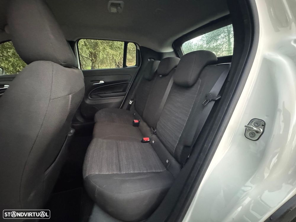 Jeep Avenger 54 kWh Longitude - 28