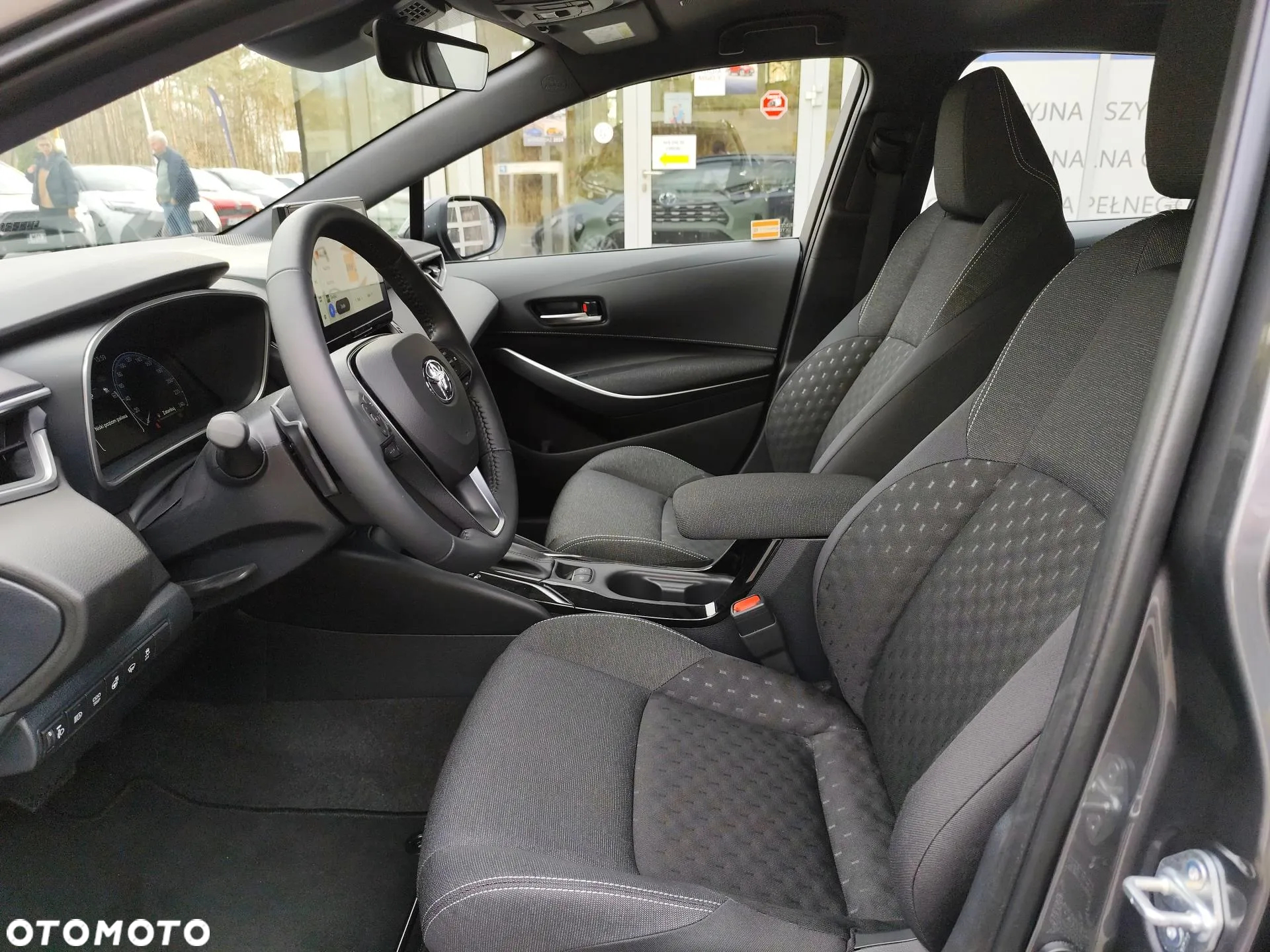 Toyota Corolla 1.8 Hybrid Comfort - 13