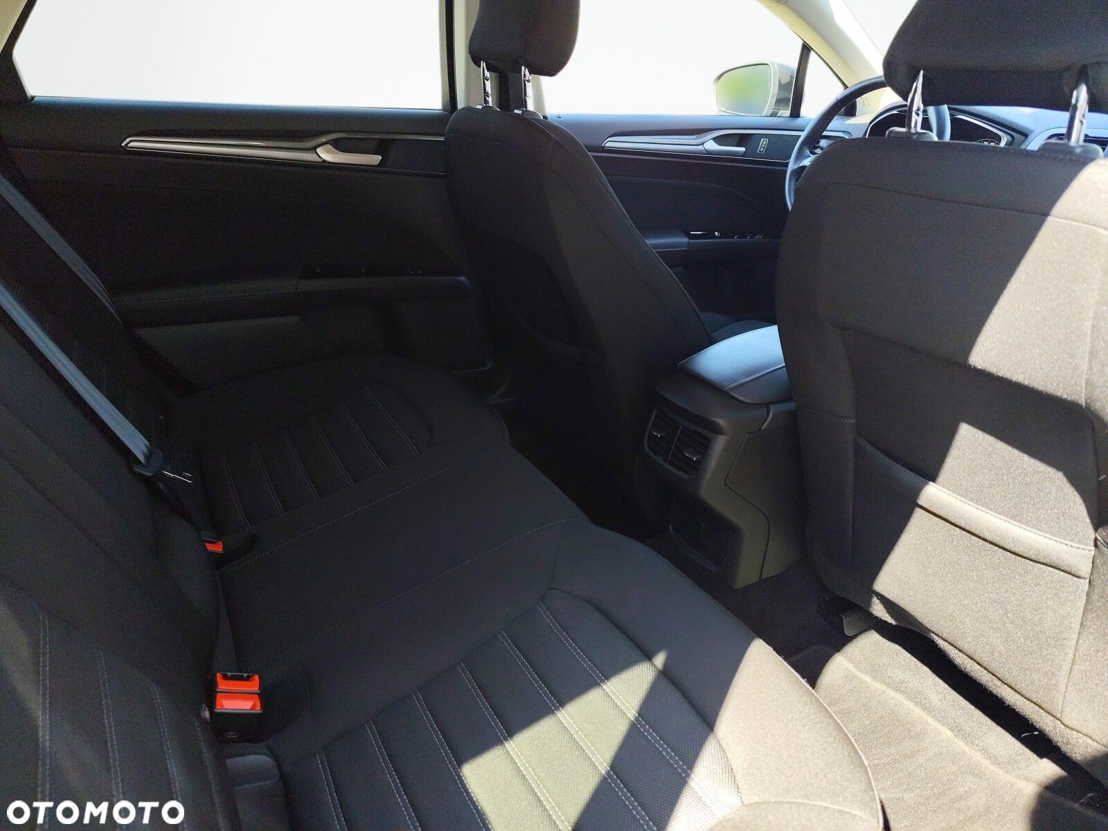 Ford Mondeo - 18
