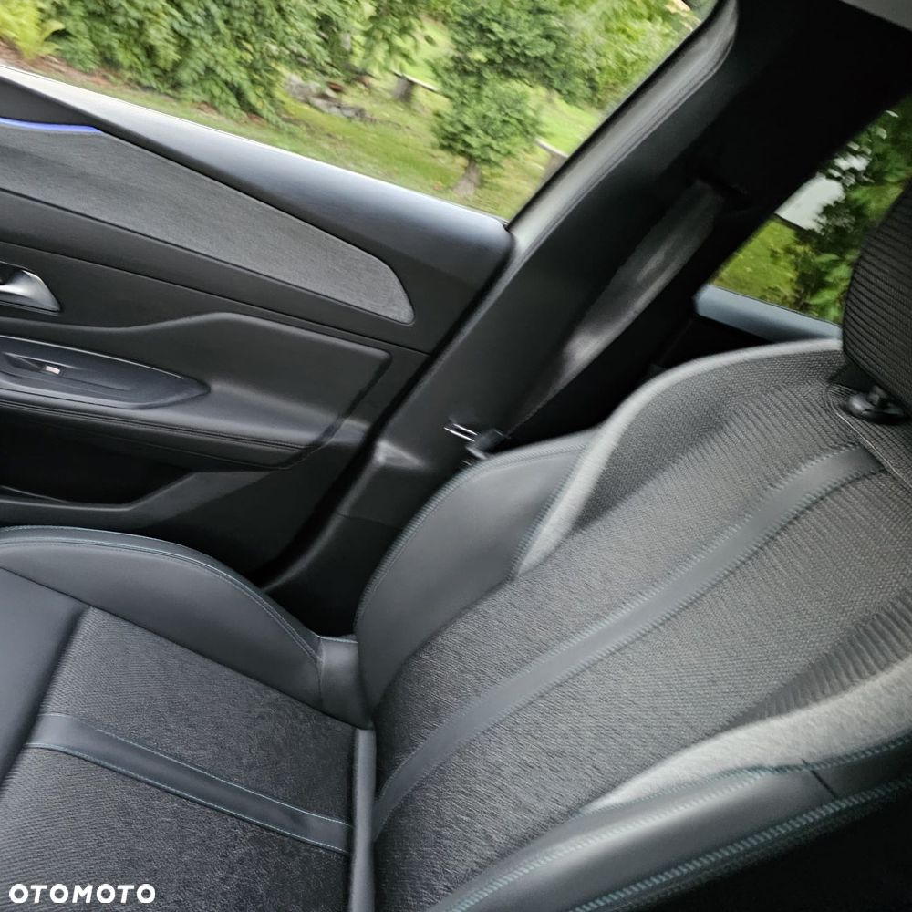 Peugeot 308 1.2 PureTech Allure Pack S&S EAT8 - 28