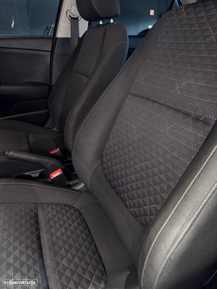 Kia Rio 1.2 CVVT Dynamic - 28