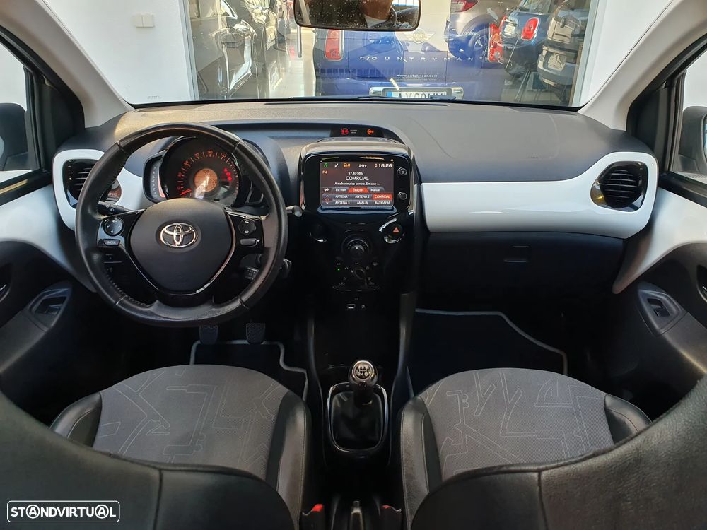 Toyota Aygo 1.0 X-Play+AC+X-Touch - 27