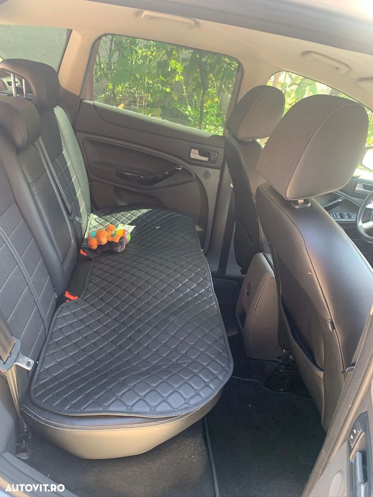 Ford Kuga 2.0 TDCi 4WD Powershift Titanium - 5