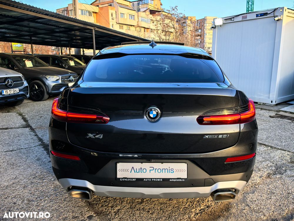 BMW X4 xDrive20i AT xLine - 11