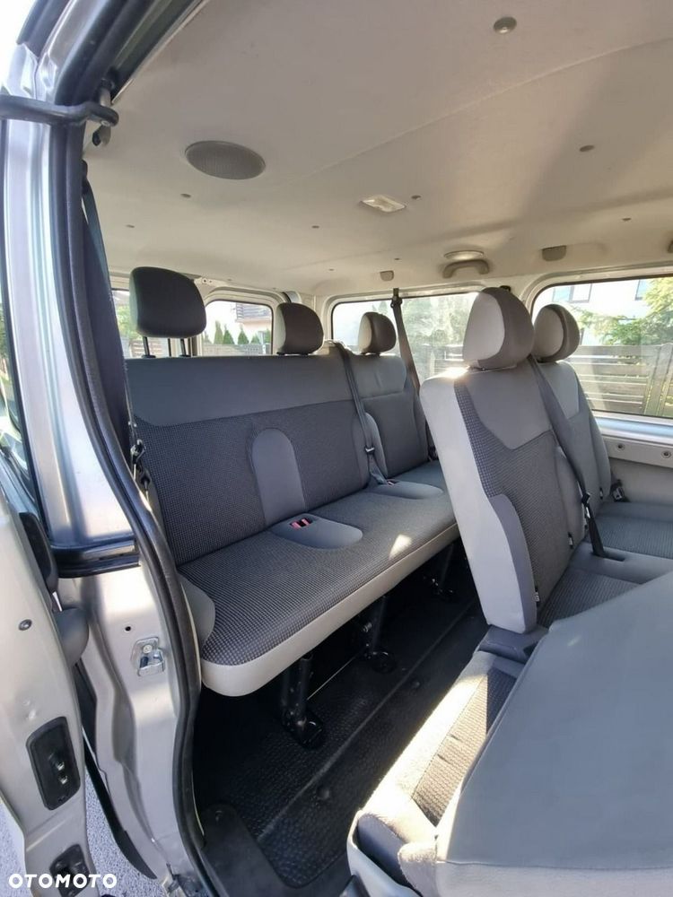 Opel Vivaro - 11