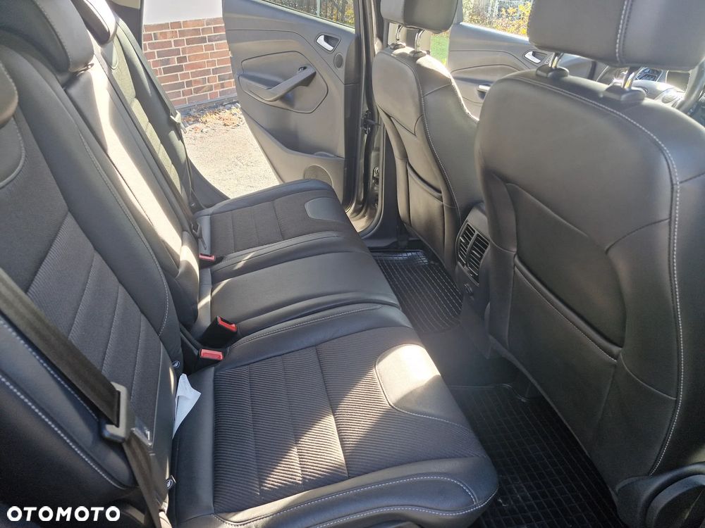 Ford Kuga 2.0 TDCi 4x4 Titanium - 18