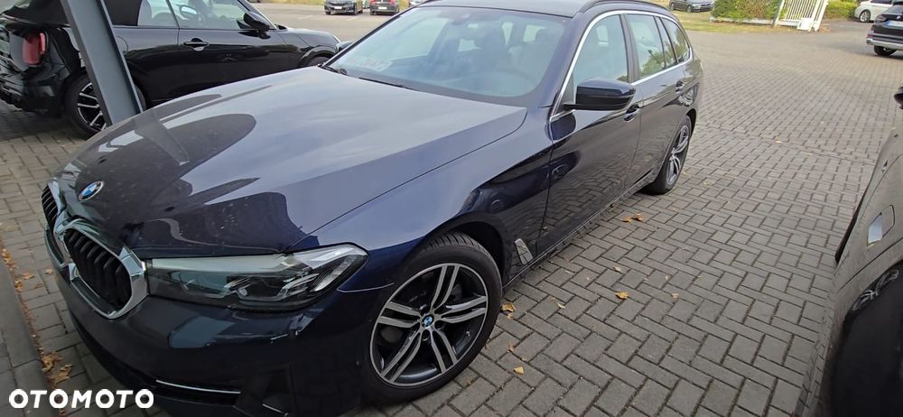 BMW 520D 2022 photo 2