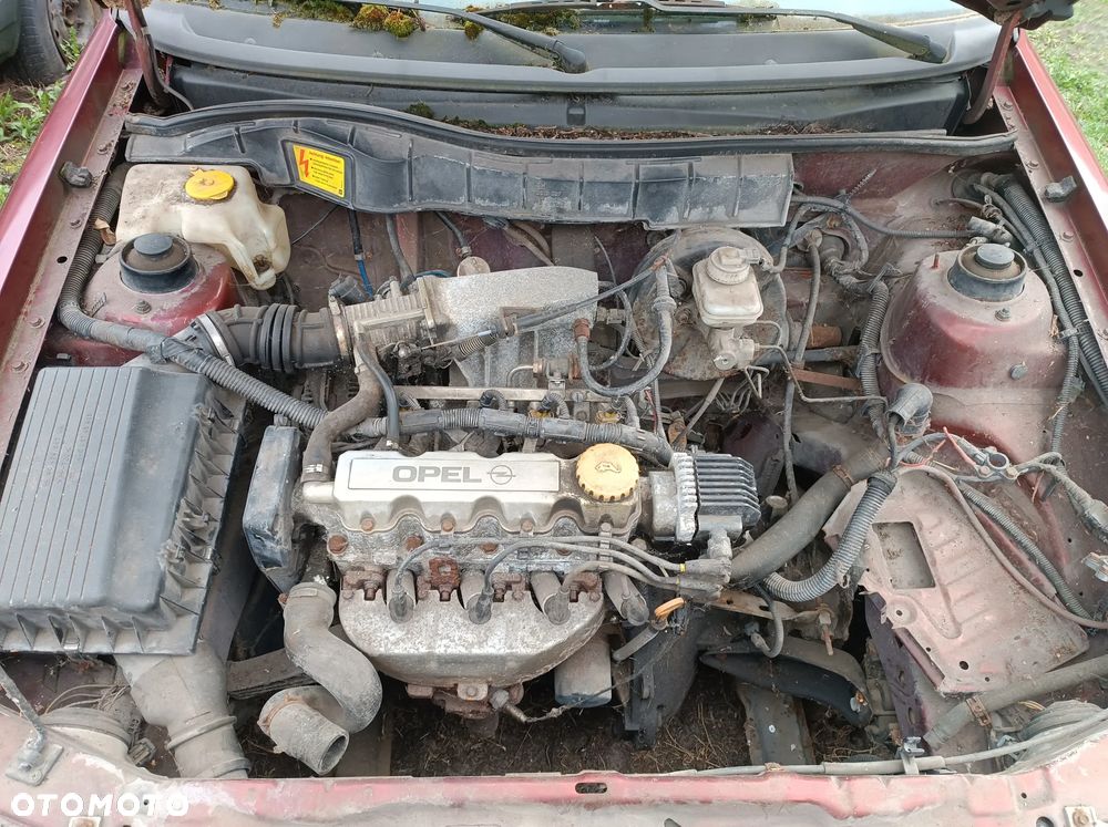 Opel Astra F Szyby Drzwi Błotnik Maska Lampy Silnik - 30