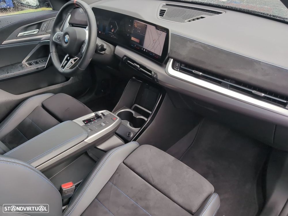 BMW X2 18 d sDrive Auto Pack M - 15