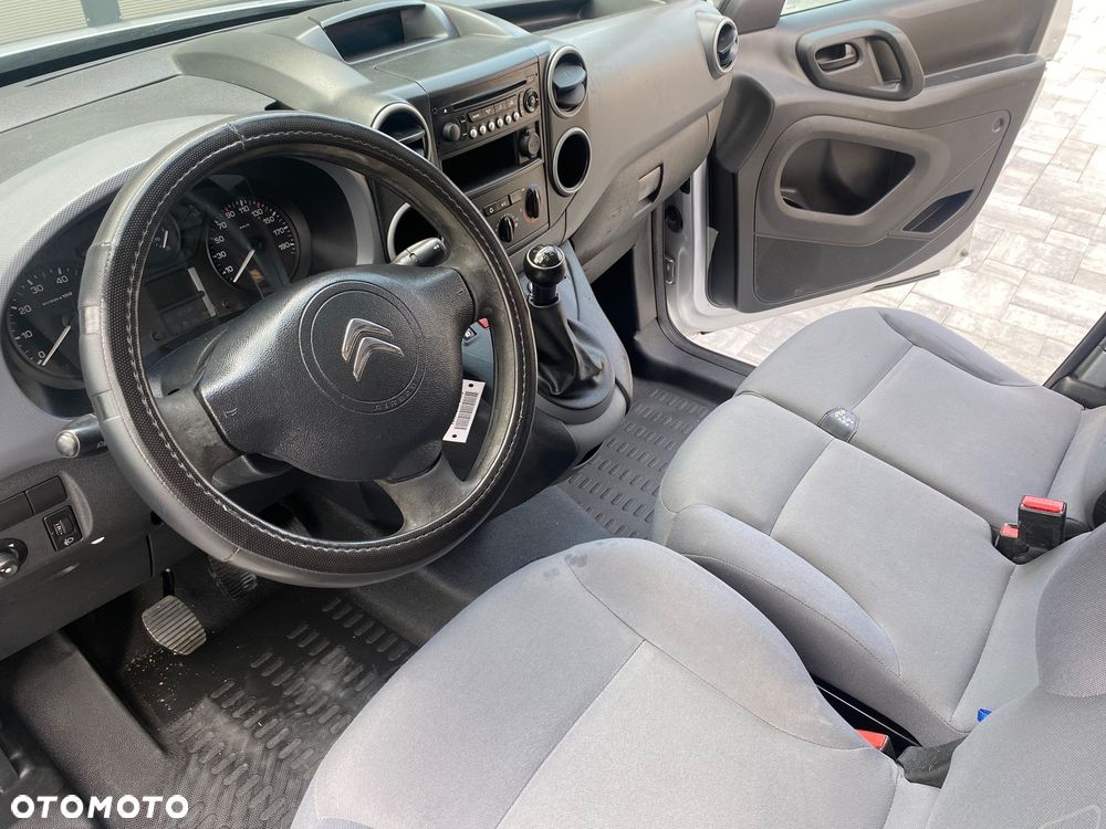 Citroën BERLINGO 1.6 HDI, MAX długi, 3-osobowy, klimatyzacja, zakupiony w salonie w Rzeszowie - 19