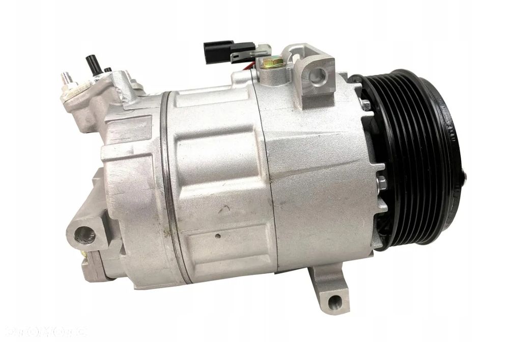 MASTER MOVANO NV400 CHLODNICA KLIMATYZACJI 2.3 - 3